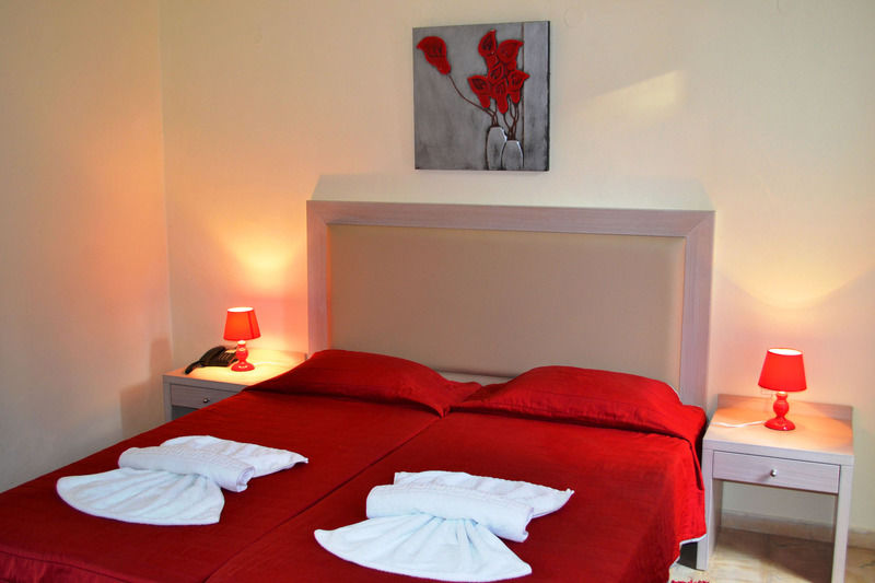 Amnissos Hotel Pigianos Kampos  ภายนอก รูปภาพ