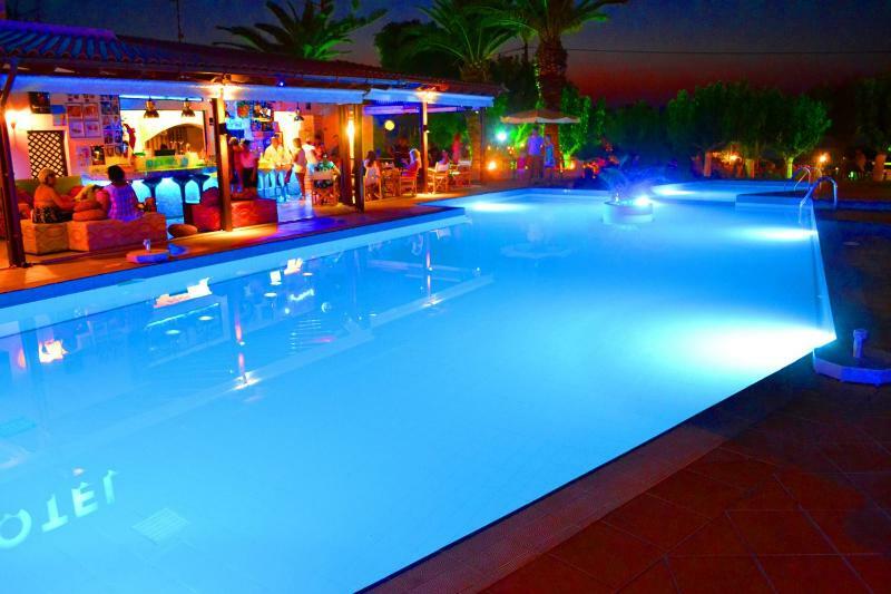 Amnissos Hotel Pigianos Kampos  ภายนอก รูปภาพ